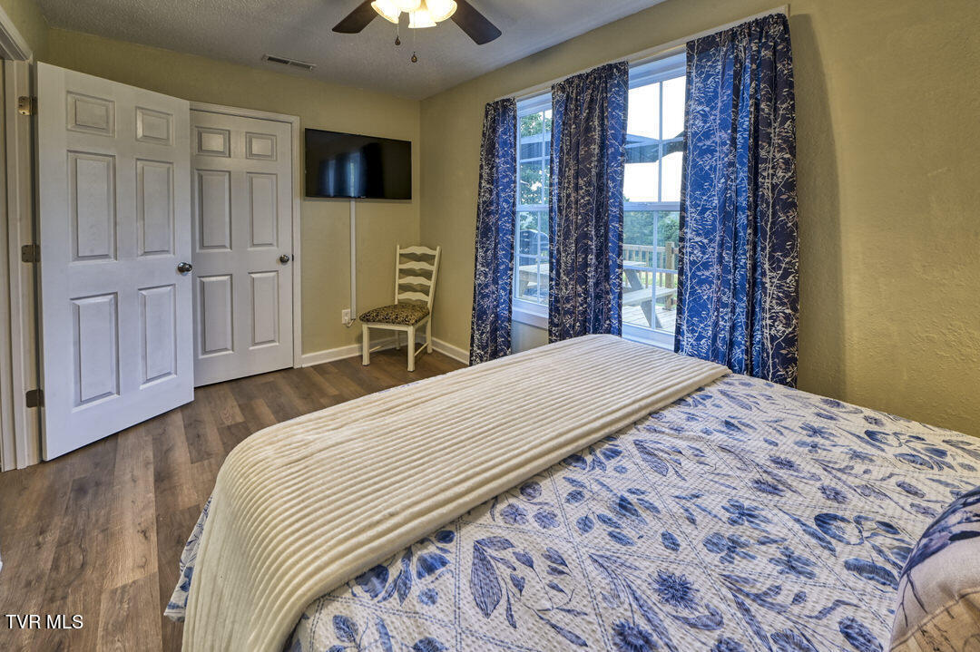 2039 Culbertson Road Greeneville, TN 37743 - Photo 10 of 28 MMM_9137_6