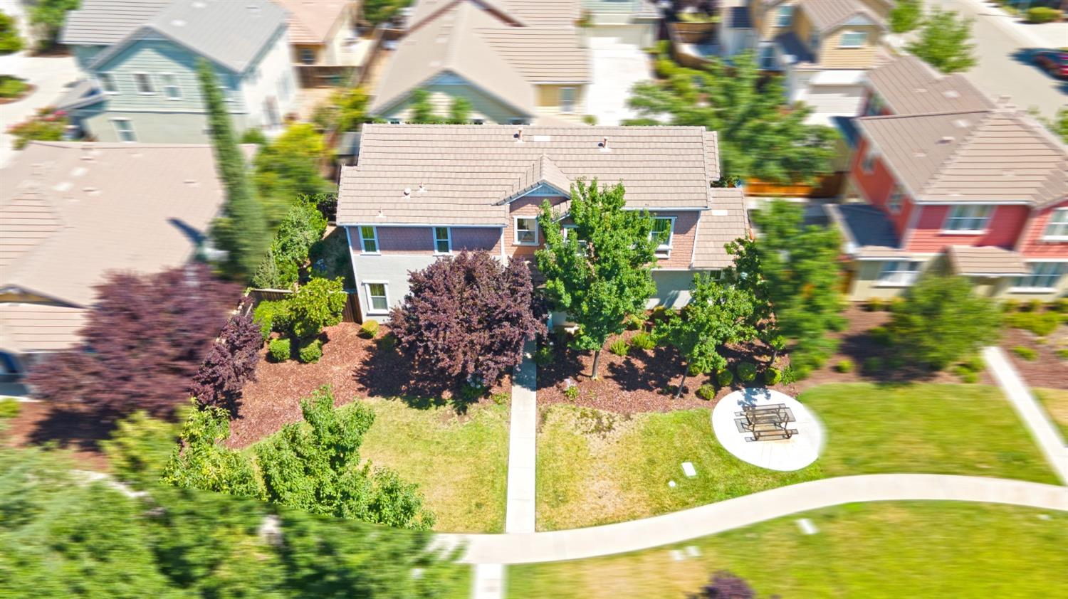 9390 Vintner Circle Patterson, CA 95363 - Photo 1 of 28