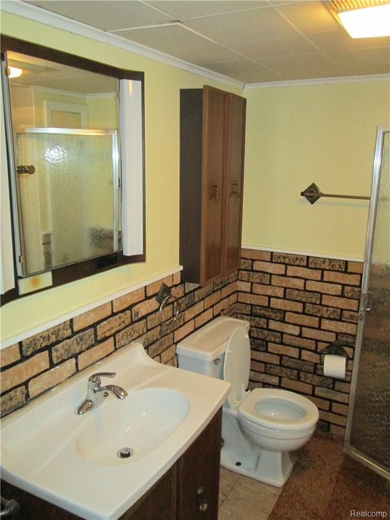 5905 Hitchingham Road Ypsilanti, MI 48197 - Photo 19 of 32 Full bath in basement