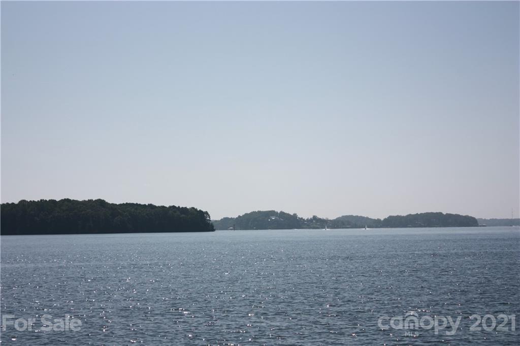 1 Ranger Island Road Denver, NC 28037 - Photo 3 of 36 Gallery Image 3