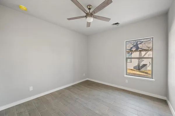 $250,000 | 101 North Goodman Avenue, Kerens, TX 75144
