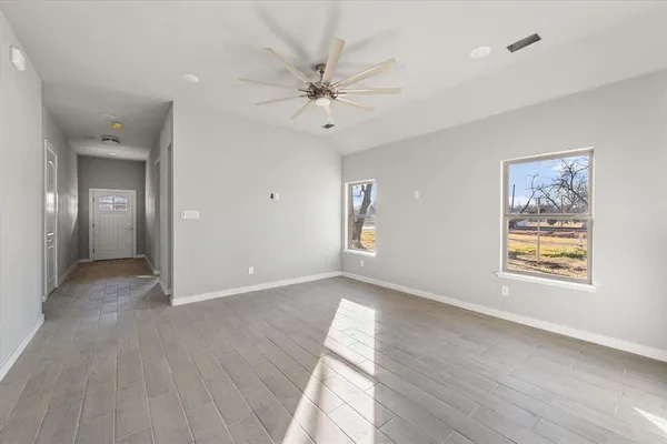 $250,000 | 101 North Goodman Avenue, Kerens, TX 75144
