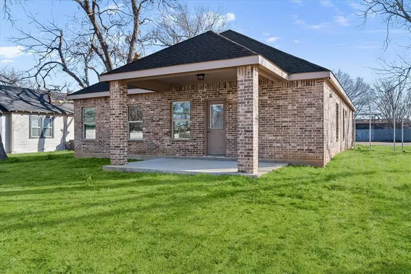 $250,000 | 101 North Goodman Avenue, Kerens, TX 75144