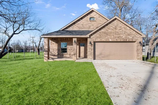 $250,000 | 101 North Goodman Avenue, Kerens, TX 75144