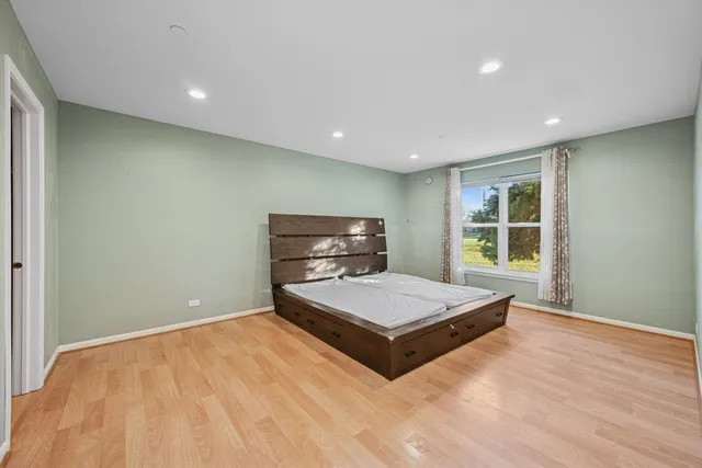 $450,000 | 870 March Street, Lake Zurich, IL 60047