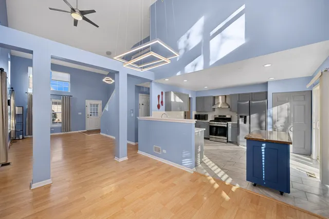 $450,000 | 870 March Street, Lake Zurich, IL 60047