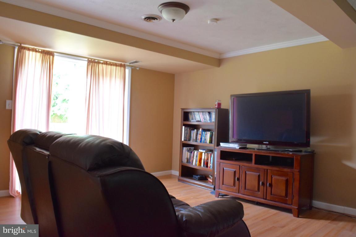 546 West 2nd Avenue Lititz, PA 17543 - Photo 22 of 31 Gallery Image 22