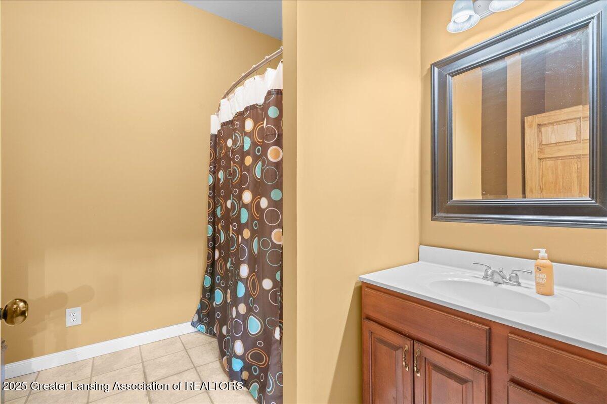 6401 Curtice Road Eaton Rapids, MI 48827 - Photo 29 of 45 30-Media Jett - 25