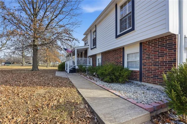 $609,950 | 24101 East 88th Street, Lee's Summit, MO 64064