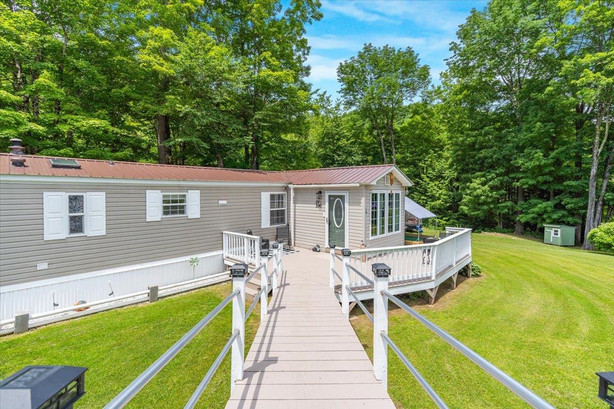 8642 Main Road Huntington, VT 05462 - Photo 5 of 48