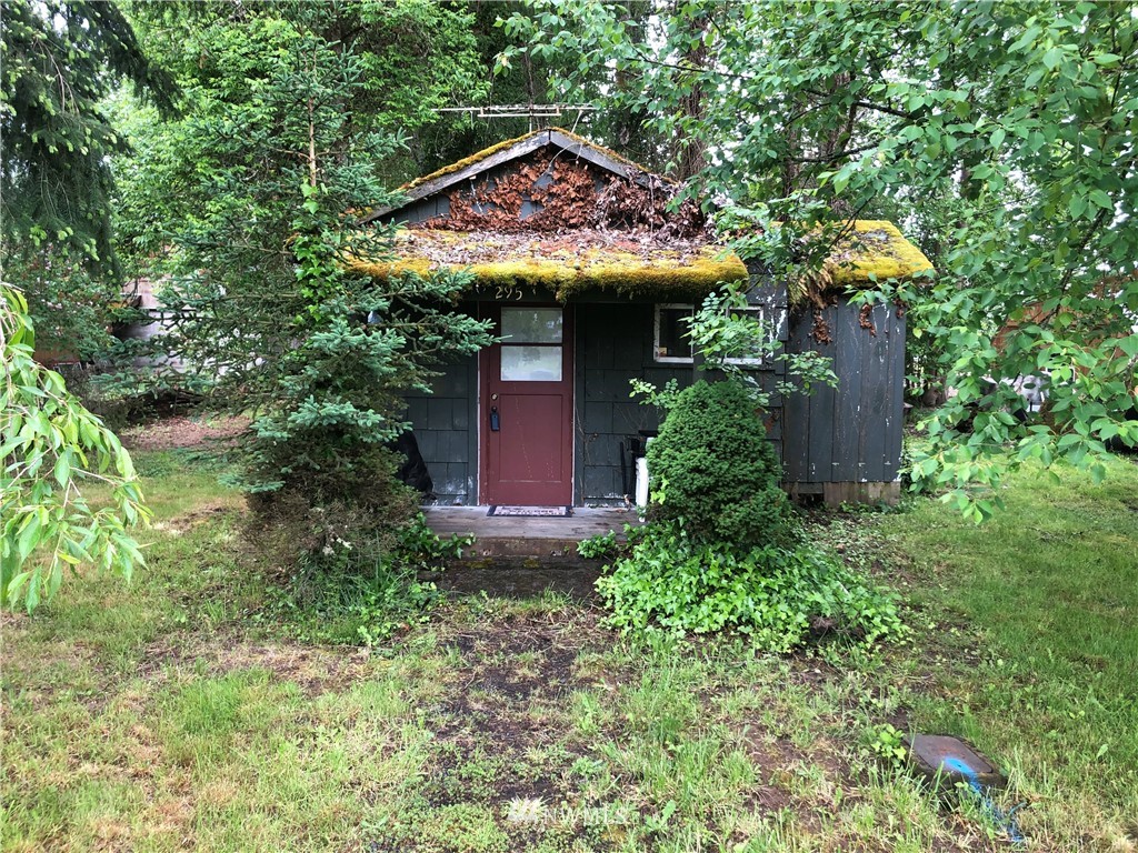 295 Lake Road Silverlake, WA 98645 - Photo 1 of 14 Gallery Image 1