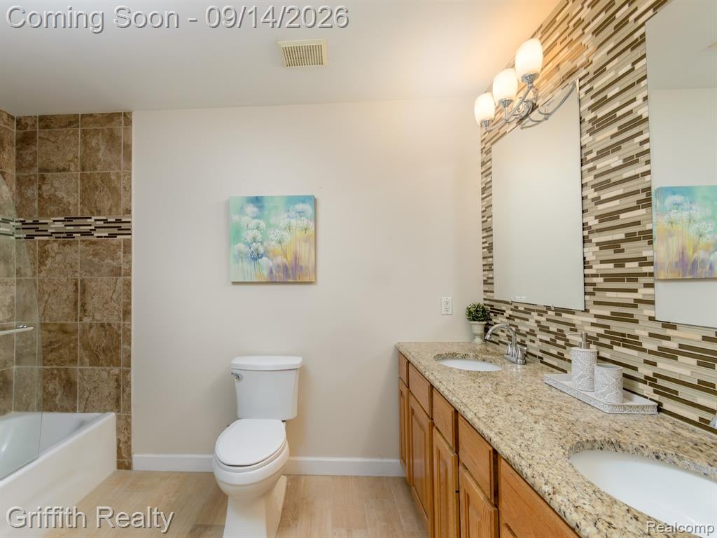 10183 Silver Lake Road Brighton, MI 48116 - Photo 17 of 25 Gallery Image 17