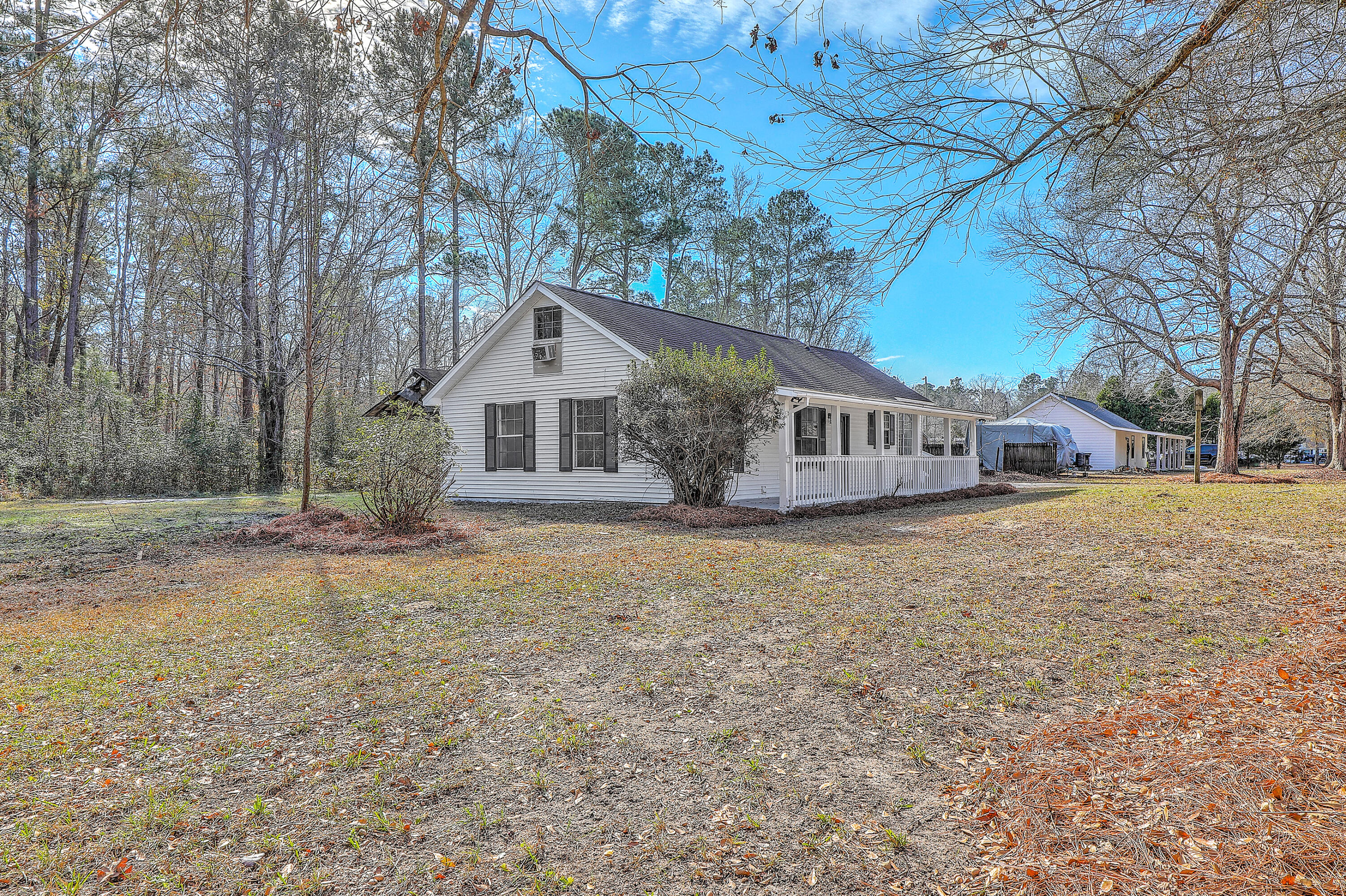 233 Harlock Drive Moncks Corner, SC 29461 - Photo 4 of 39 0W7A6014_15_16_17_18_19_20