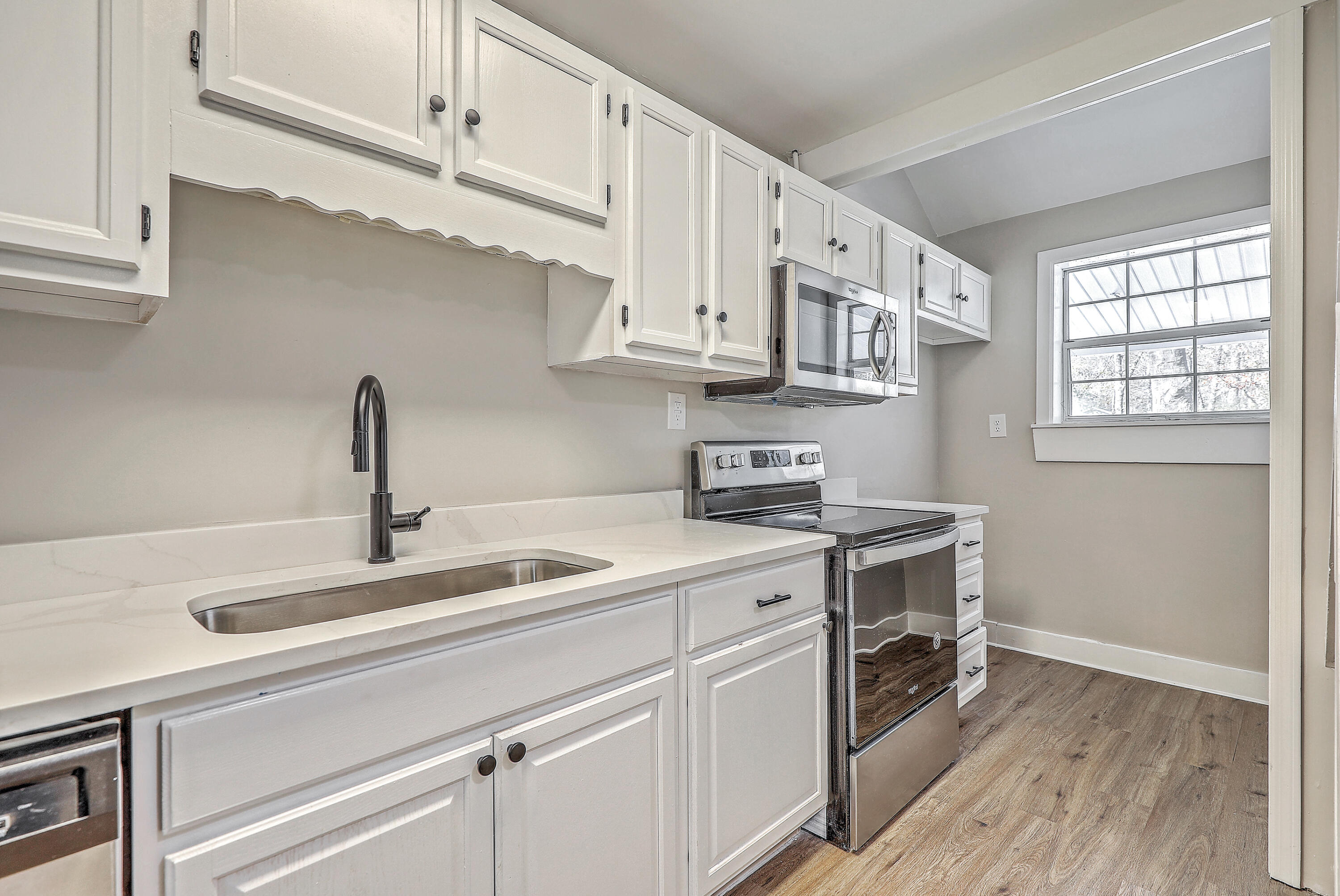 233 Harlock Drive Moncks Corner, SC 29461 - Photo 6 of 39 0W7A6182_3_4_5_6_7_8