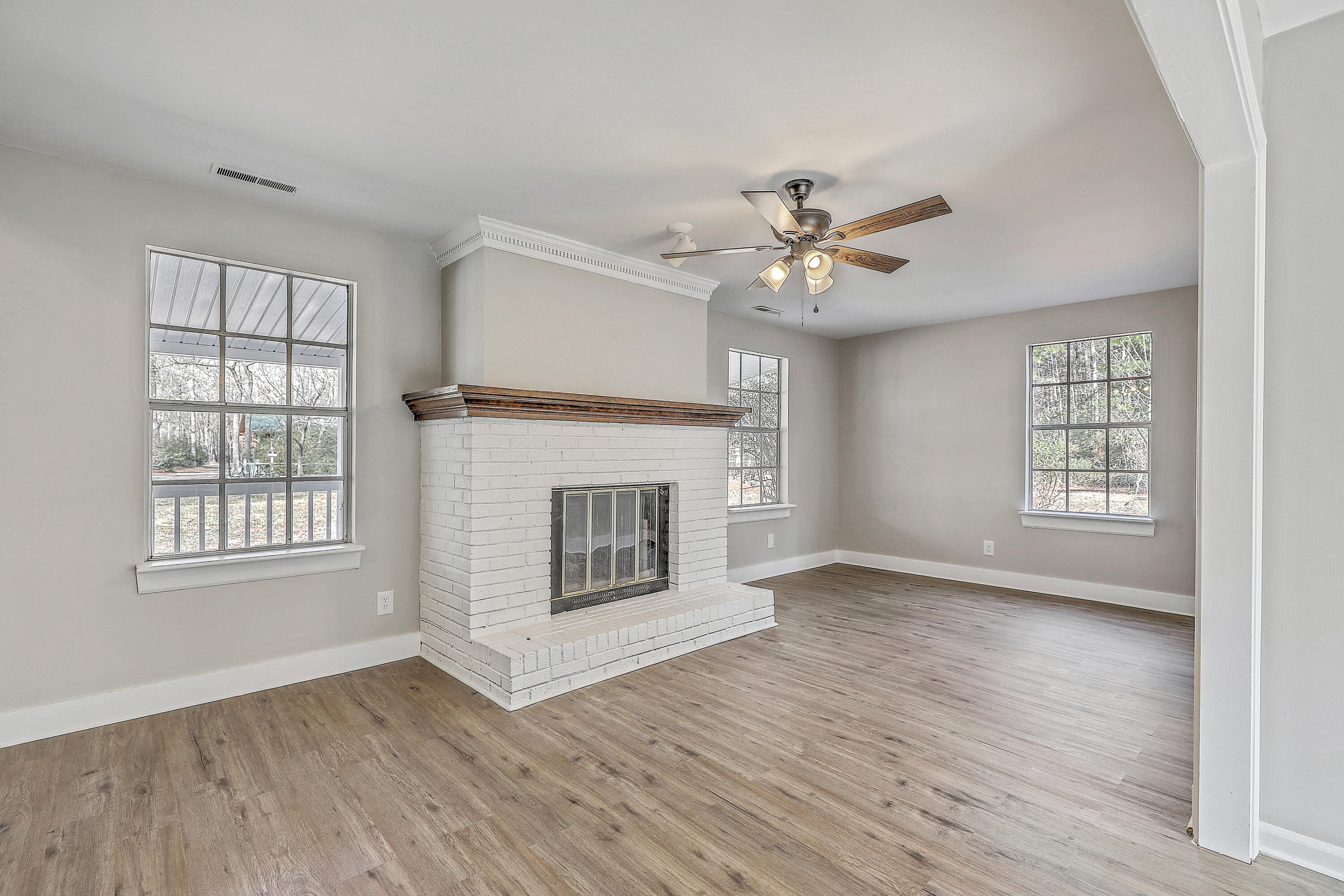 233 Harlock Drive Moncks Corner, SC 29461 - Photo 9 of 39 0W7A6105_06_07_08_09_10_11