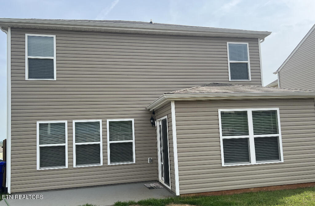 128 Waverly Path Talbott, TN 37877 - Photo 3 of 20 02