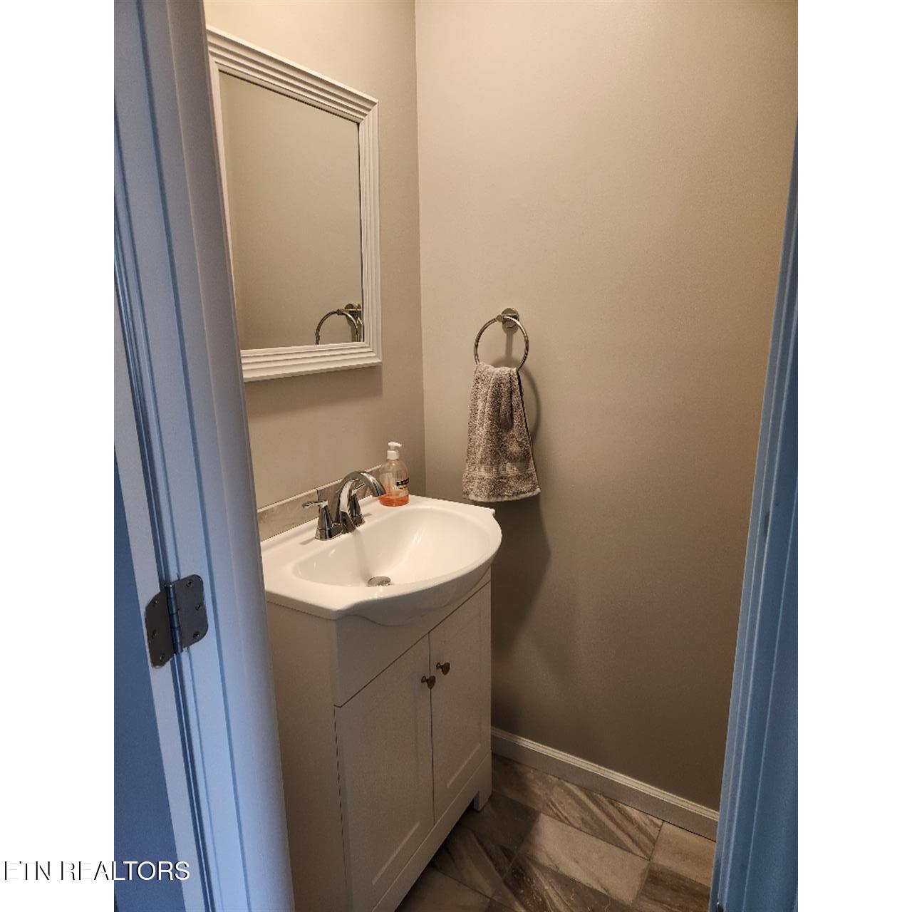 128 Waverly Path Talbott, TN 37877 - Photo 8 of 20 07