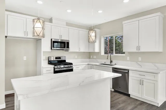 $329,900 | 14322 Skyway, Magalia, CA 95954