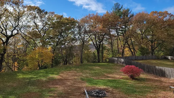 $315,500 | 745 W Road, Westfield, MA 01085