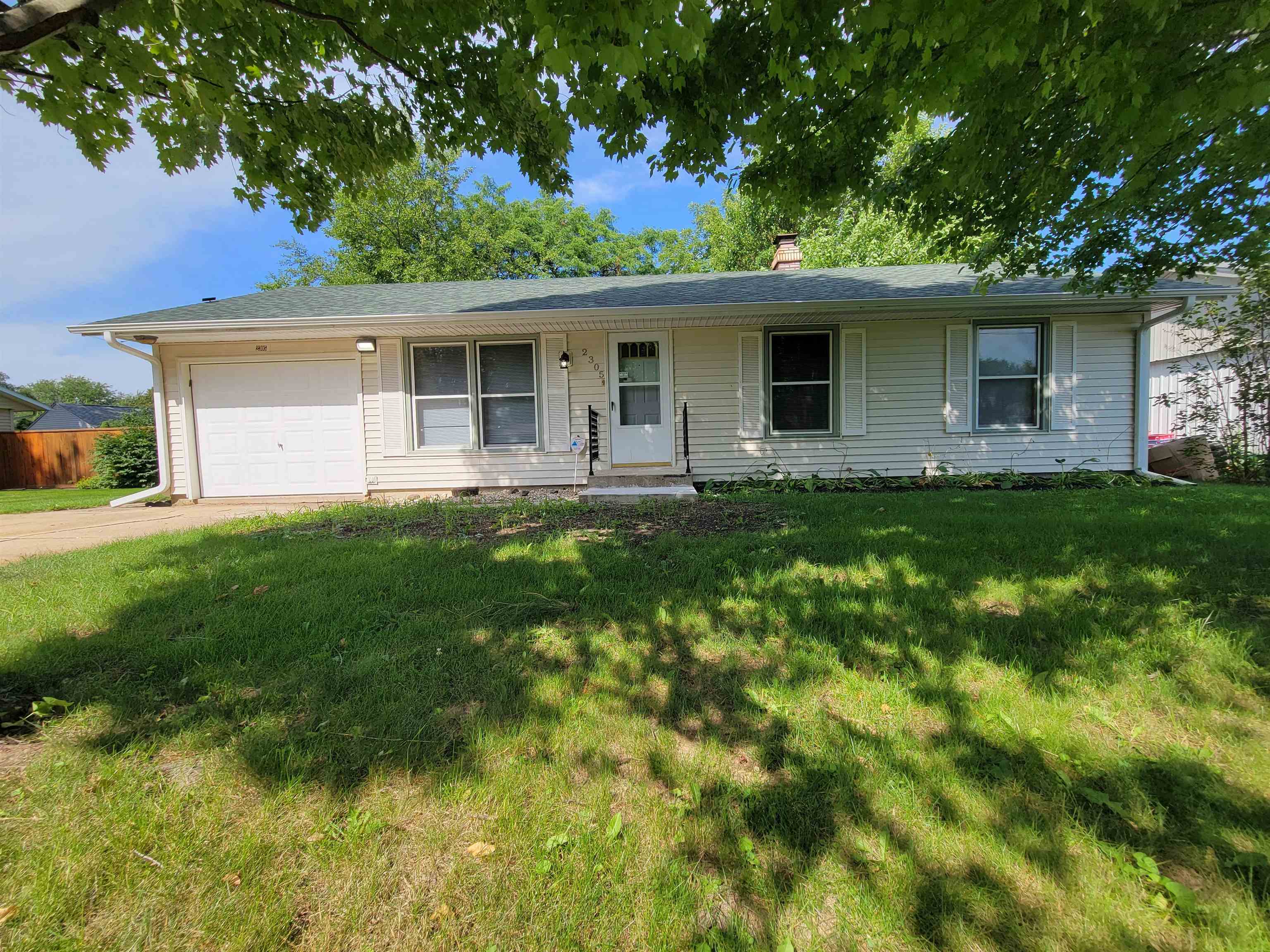 2305 Forest View Road Rockford, IL 61108 - Photo 3 of 17 Gallery Image 3