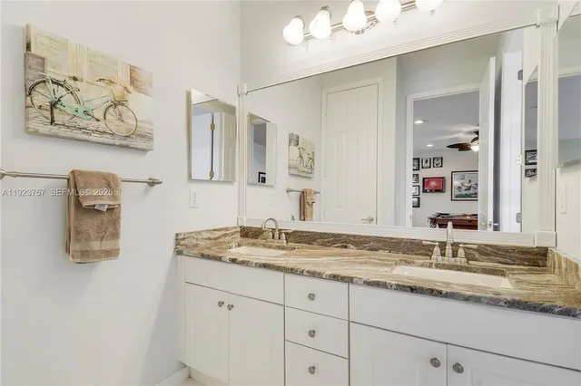 $1,249,000 | 11471 Paradise Cove Lane, Wellington, FL 33449