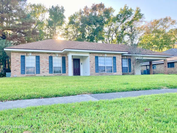 $275,000 | 416 Orangewood Drive, Lafayette, LA 70503