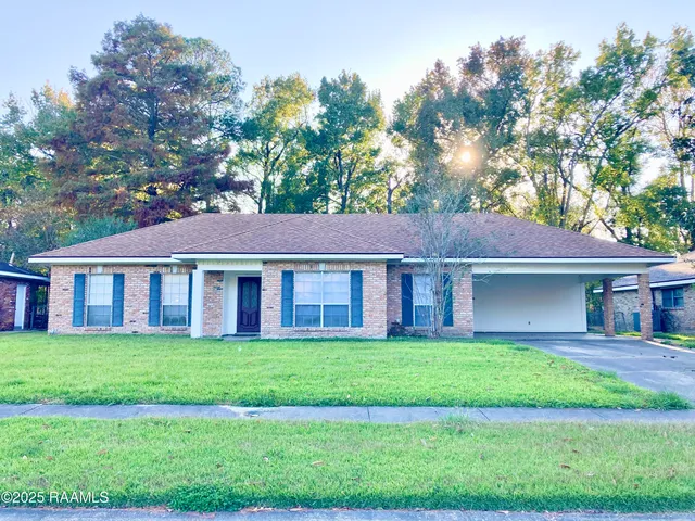 $299,000 | 416 Orangewood Drive, Lafayette, LA 70503