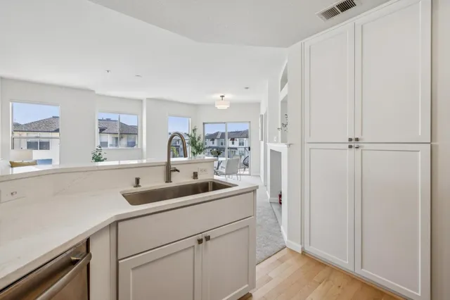 $788,000 | 200 Baltic Circle, Unit 232, Redwood City, CA 94065