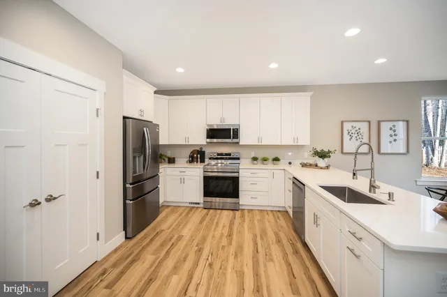 $1,350,000 | 31 Boxwood Road, Bumpass, VA 23024