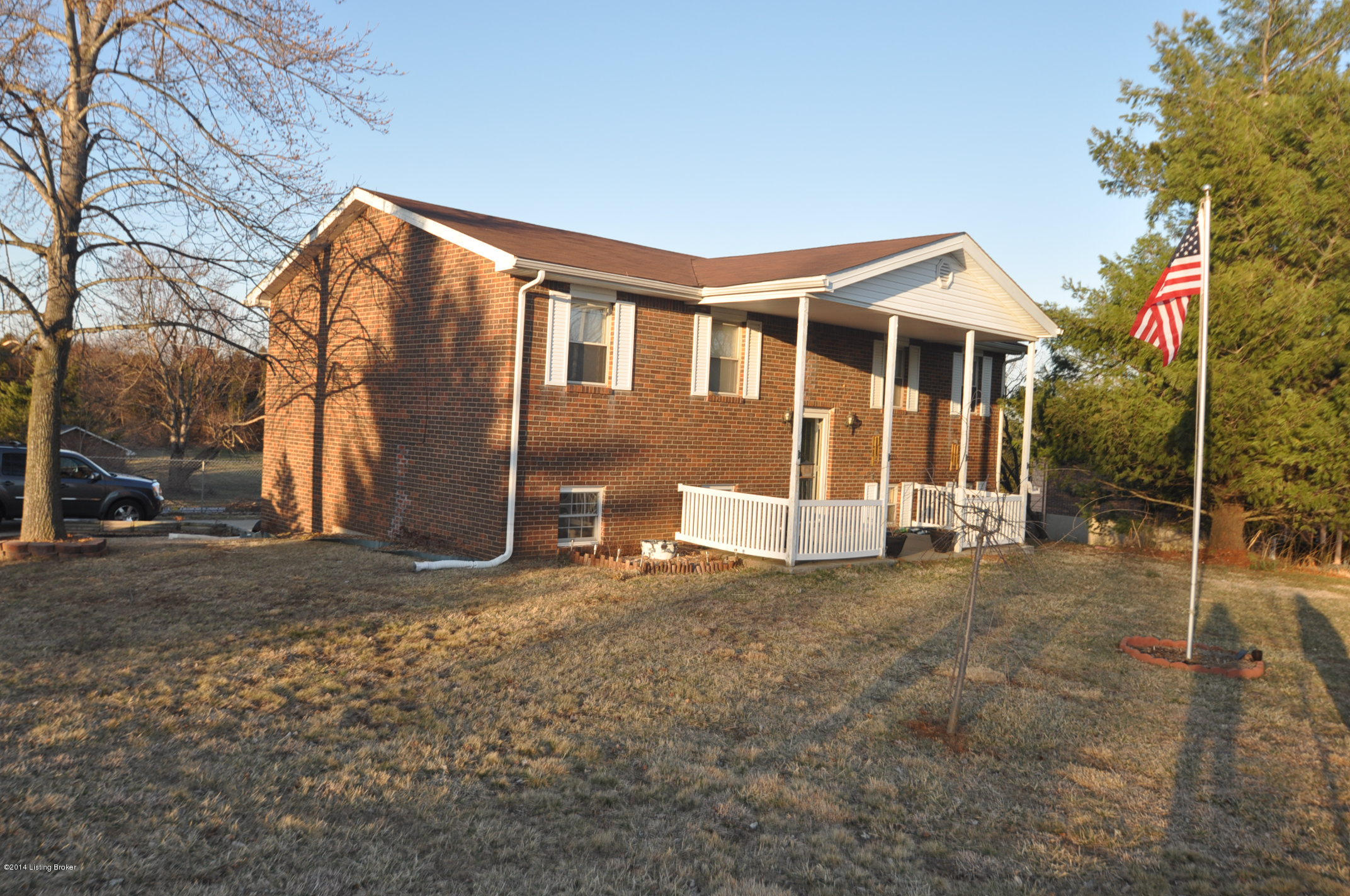 202 Bluegrass Road Elizabethtown, KY 42701 - Photo 5 of 21 front side