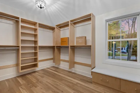 $1,785,000 | 8313 North Links Way, Fox Point, WI 53217