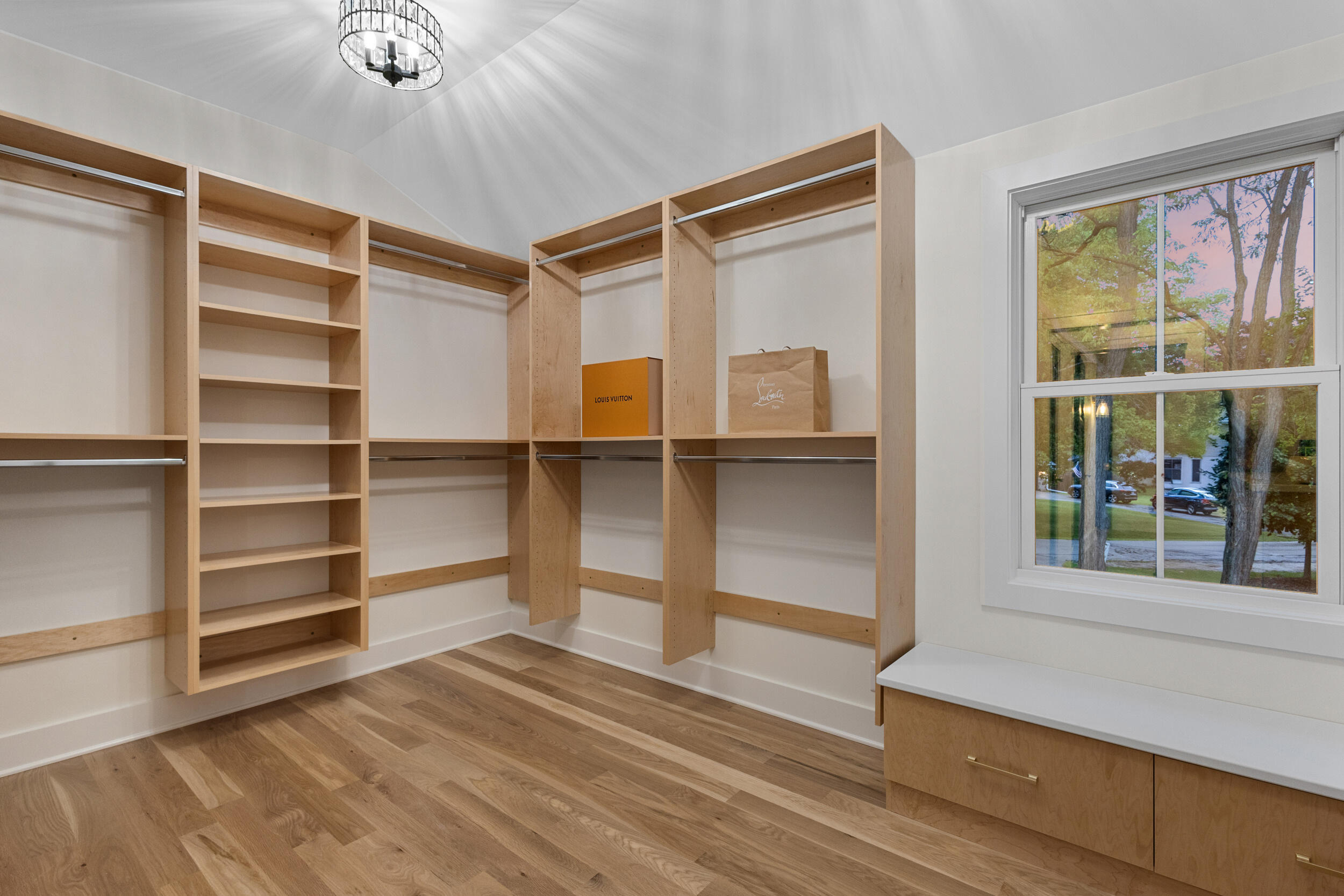 8313 North Links Way Fox Point, WI 53217 - Photo 16 of 27 Primary Closet