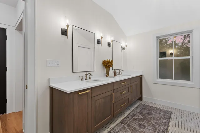 $1,785,000 | 8313 North Links Way, Fox Point, WI 53217