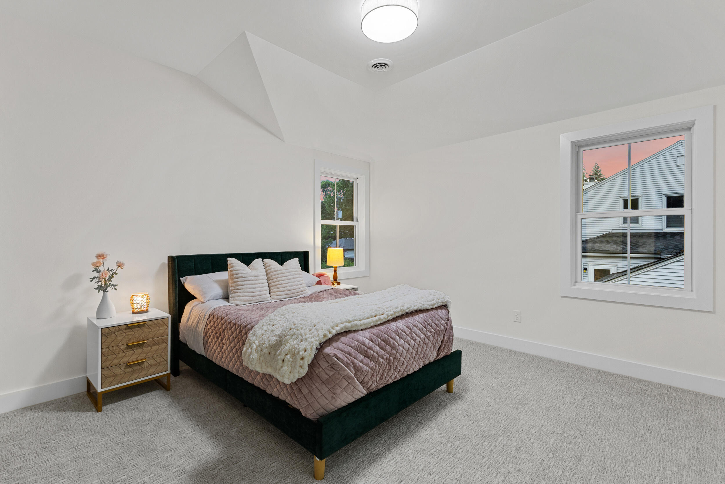 8313 North Links Way Fox Point, WI 53217 - Photo 20 of 27 Bed 3