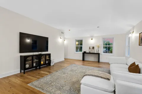 $1,785,000 | 8313 North Links Way, Fox Point, WI 53217