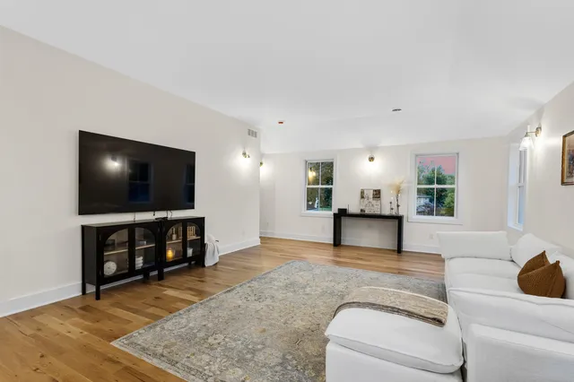 $1,785,000 | 8313 North Links Way, Fox Point, WI 53217