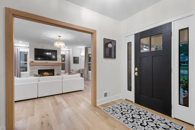 $1,785,000 | 8313 North Links Way, Fox Point, WI 53217