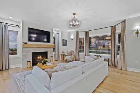 $1,785,000 | 8313 North Links Way, Fox Point, WI 53217