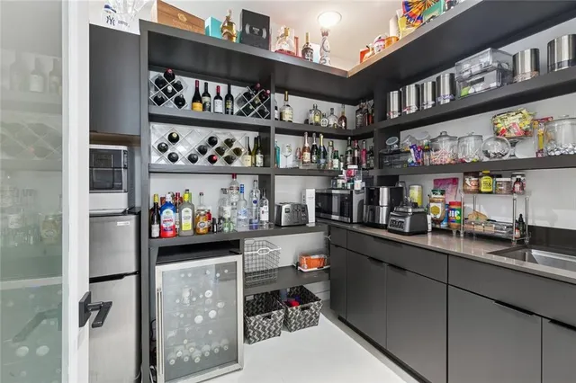 $1,100,000 | 75 Palmetto, Kenner, LA 70065