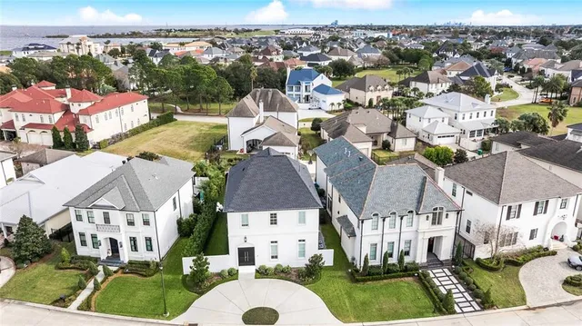 $1,100,000 | 75 Palmetto, Kenner, LA 70065