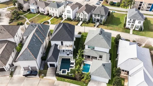 $1,100,000 | 75 Palmetto, Kenner, LA 70065