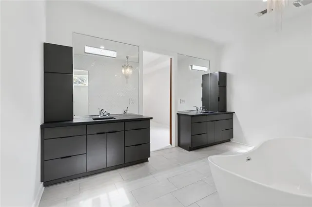 $1,100,000 | 75 Palmetto, Kenner, LA 70065