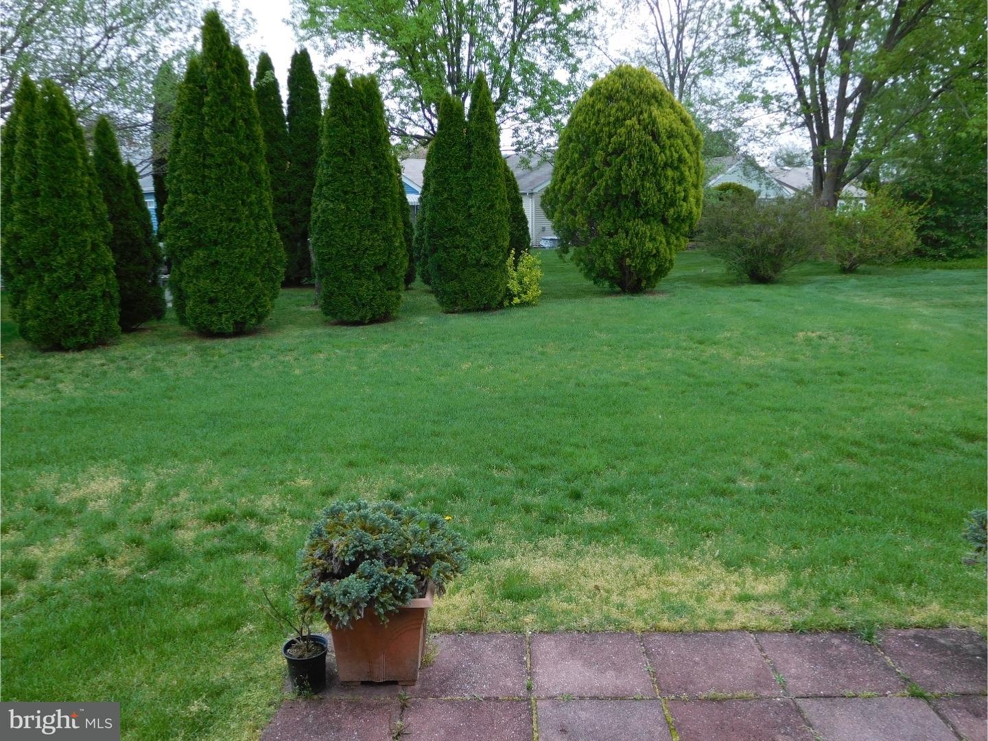 46 Stratford Road Southampton, NJ 08088 - Photo 2 of 15 Gallery Image 2