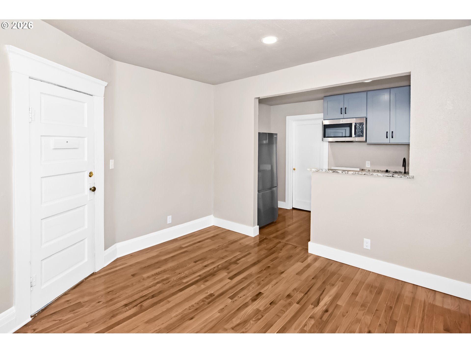 608 4th Street Springfield, OR 97477 - Photo 9 of 33 Unit #1