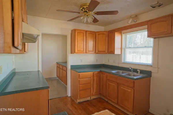 $175,000 | 2839 Woodbine Avenue, Knoxville, TN 37914