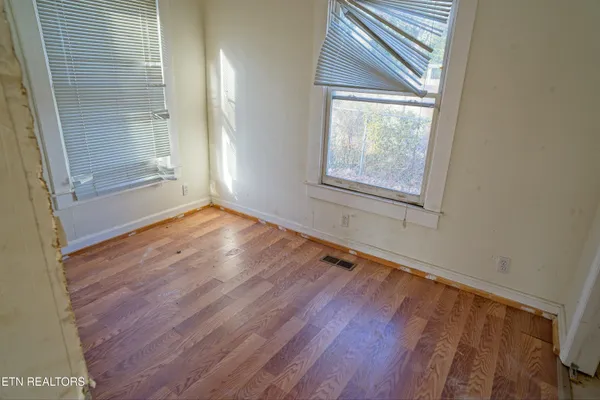 $175,000 | 2839 Woodbine Avenue, Knoxville, TN 37914