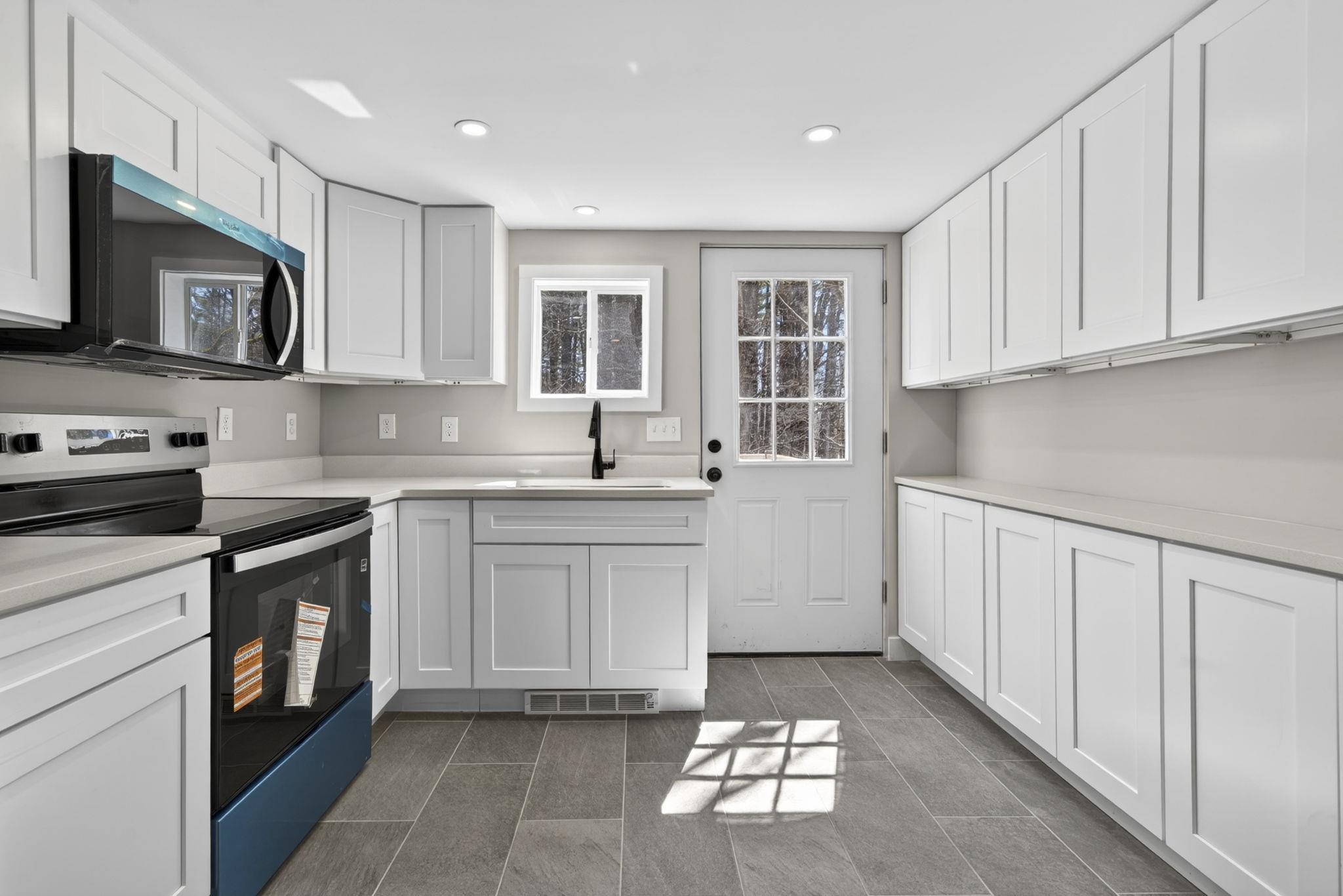 135 George Street Keene, NH 03431 - Photo 32 of 49