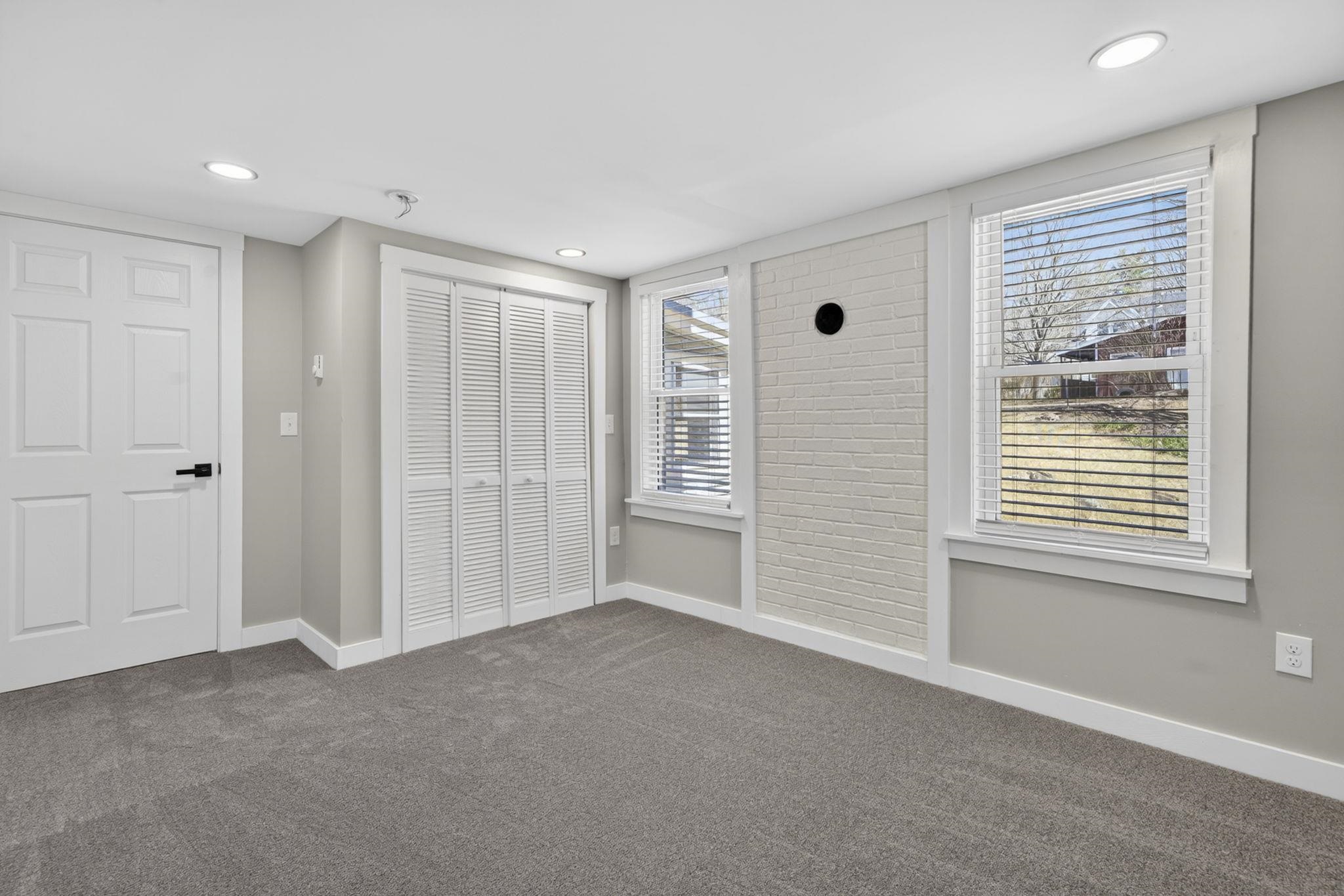 135 George Street Keene, NH 03431 - Photo 34 of 52