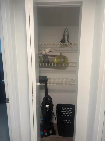 $1,900 | 209 Brighton East, Boca Raton, FL 33434