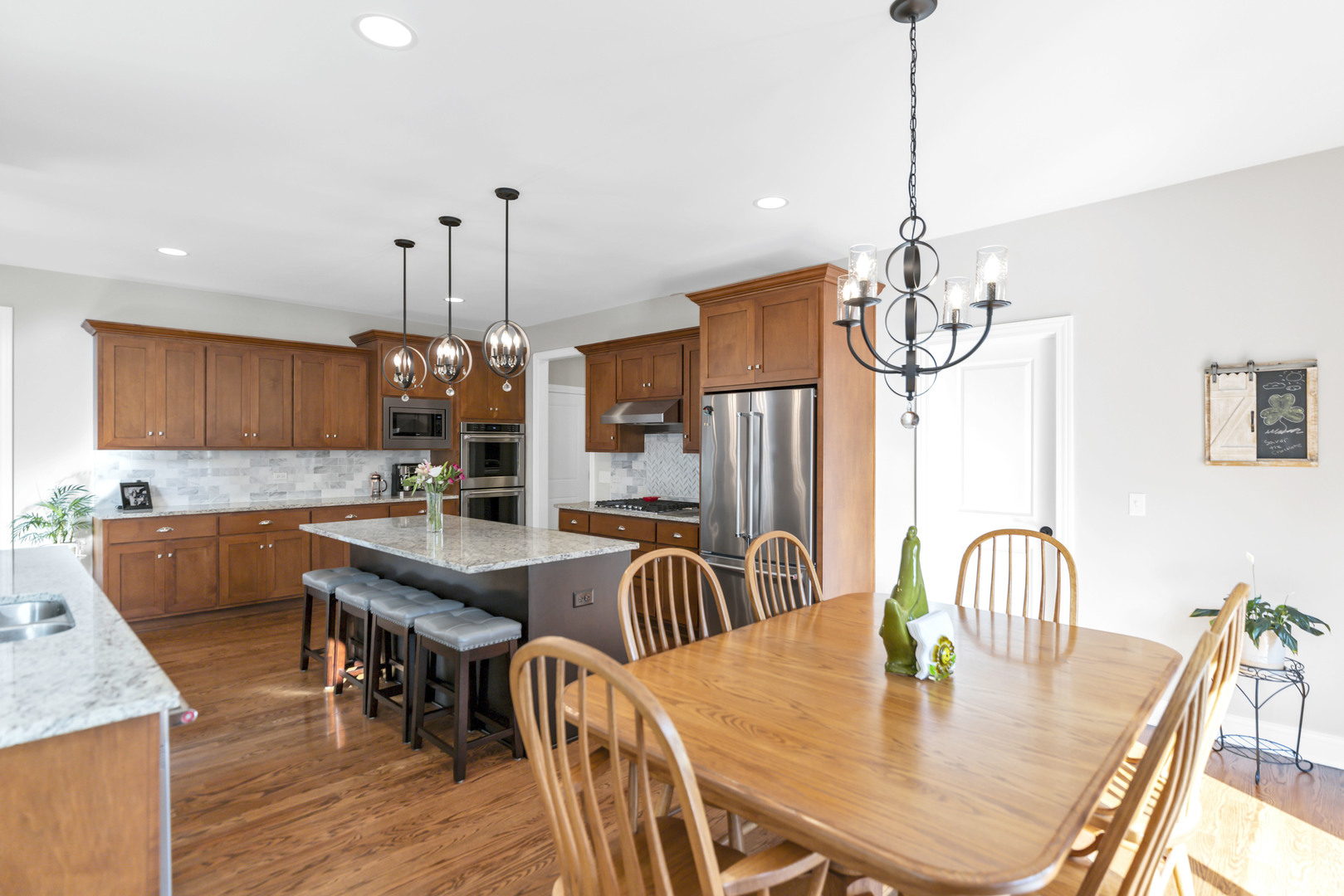 3679 Broadleaf Avenue Elgin, IL 60124 - Photo 12 of 53